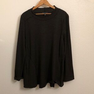 Oska Women's Black/Brown Long Sleeve Top with side pockets
